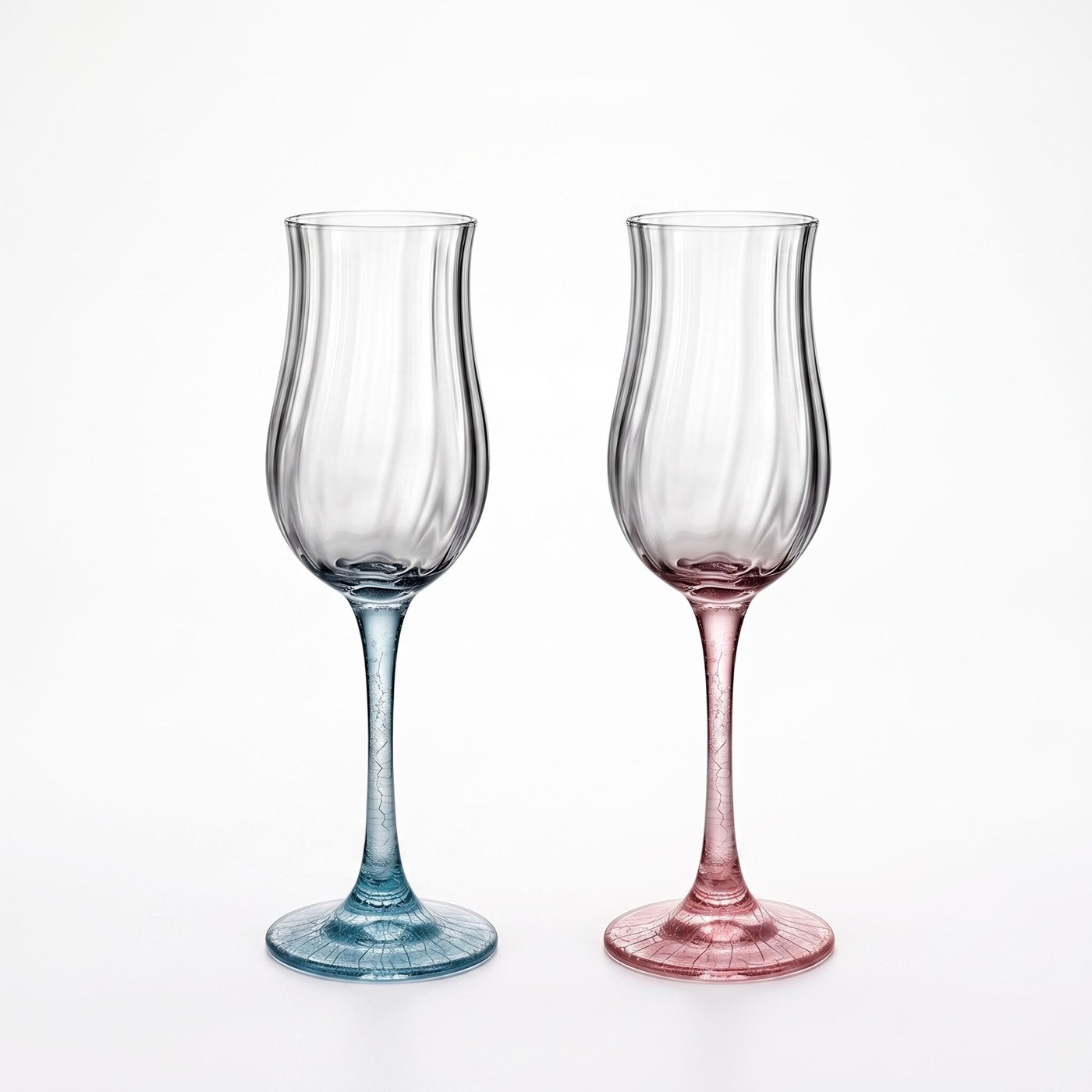 Bespoke tulip glasses with blue and pink crackle-finish stems by Shenjia Glassware