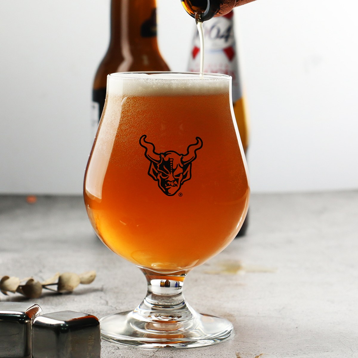 Stone Brewing branded glassware — Fresh pour